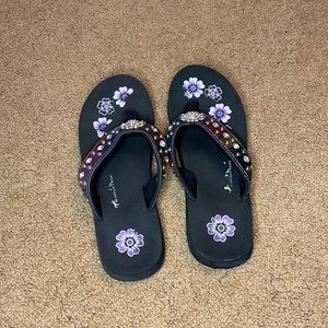 Montana West flip flops size 10